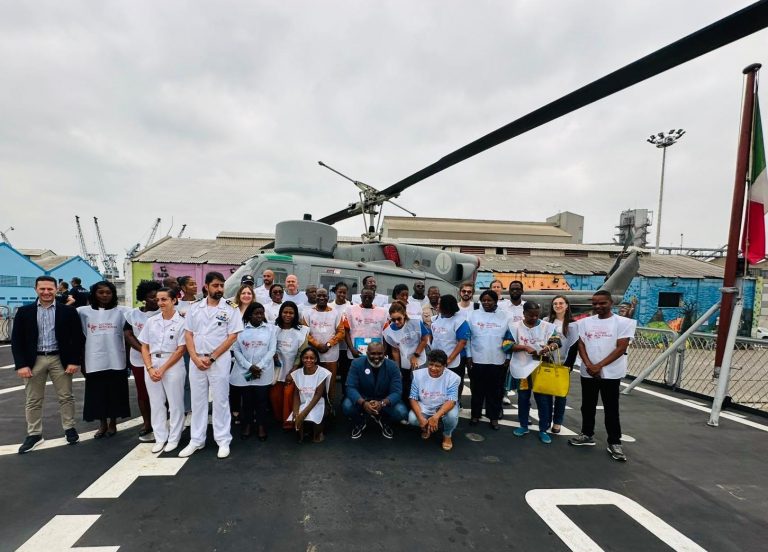 Foto comandante Bettica a Luanda 05 a 08062025