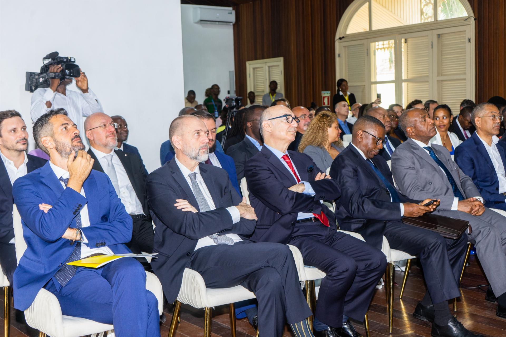 WhatsApp Image 2025-11-20 at 16.23.06